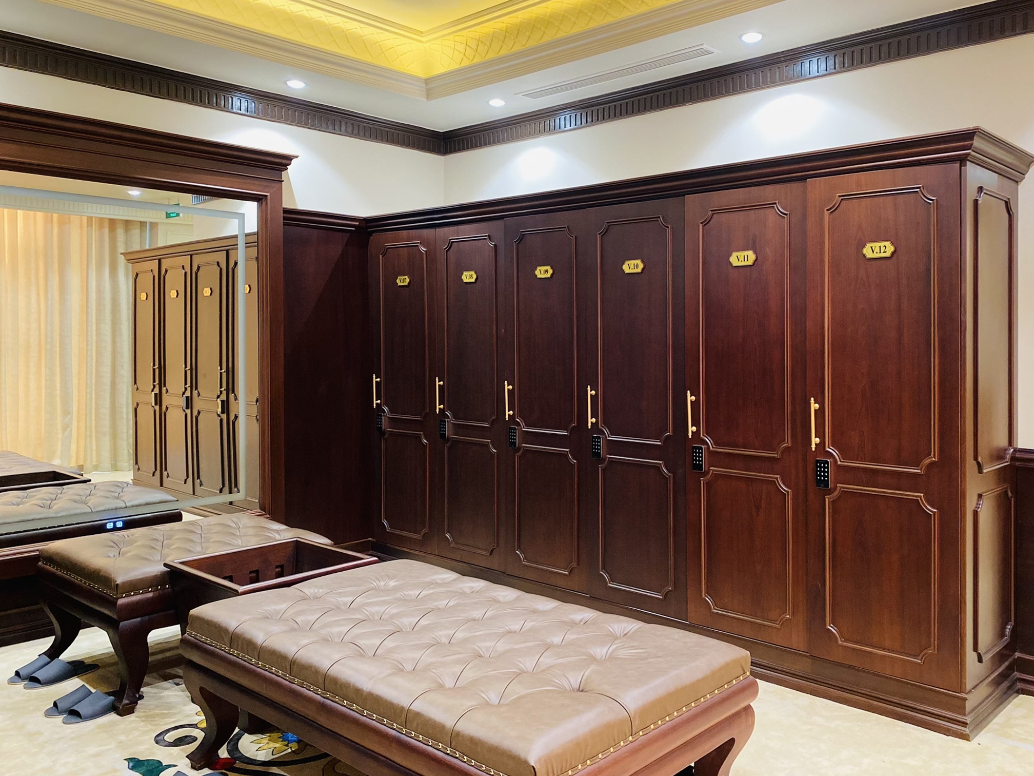 LOCKER VIP - KHÔNG GIAN RIÊNG TƯ TẠO NÊN ĐẲNG CẤP